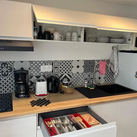 Lägenhet Ele Independant